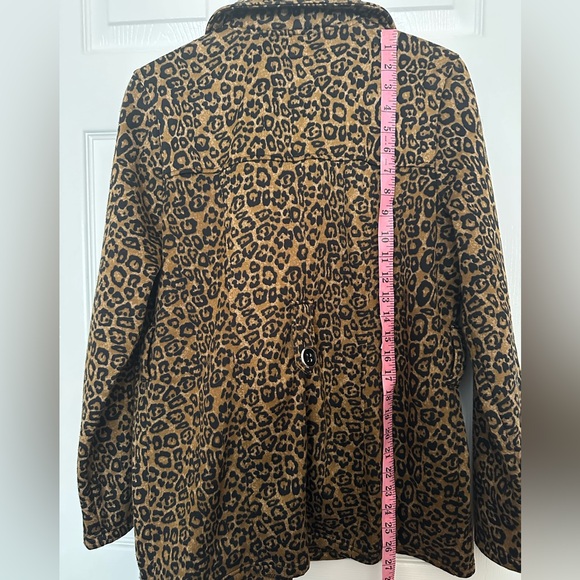Leopard Print Double-Breasted Jacket - Picture 8 of 11